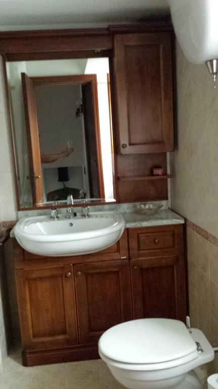 グッビオA Casa Di Cristinaアパートメント エクステリア 写真